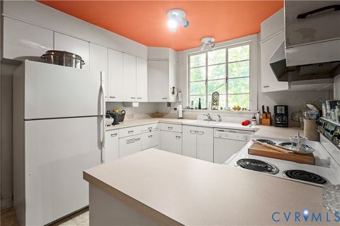 Tiny photo for 1115 Overbrook Road, Petersburg, VA 23805 (MLS # 2528770)