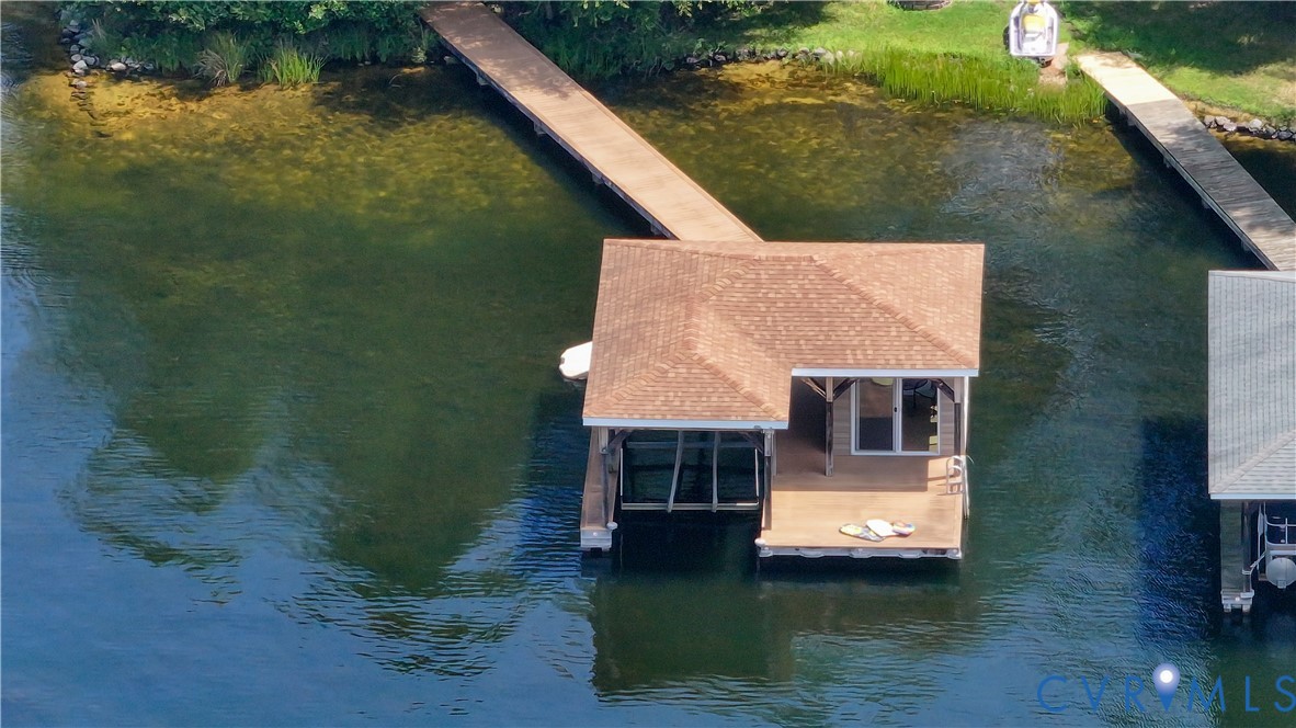 21 BROWNS POINT Lane