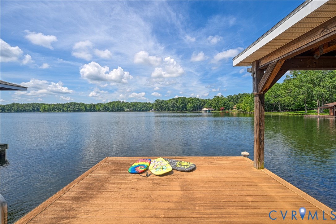 21 BROWNS POINT Lane