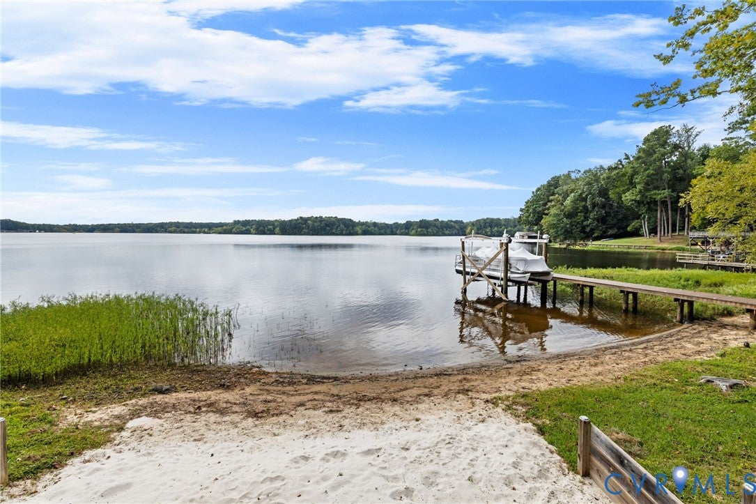 20018 Chesdin Harbor Drive