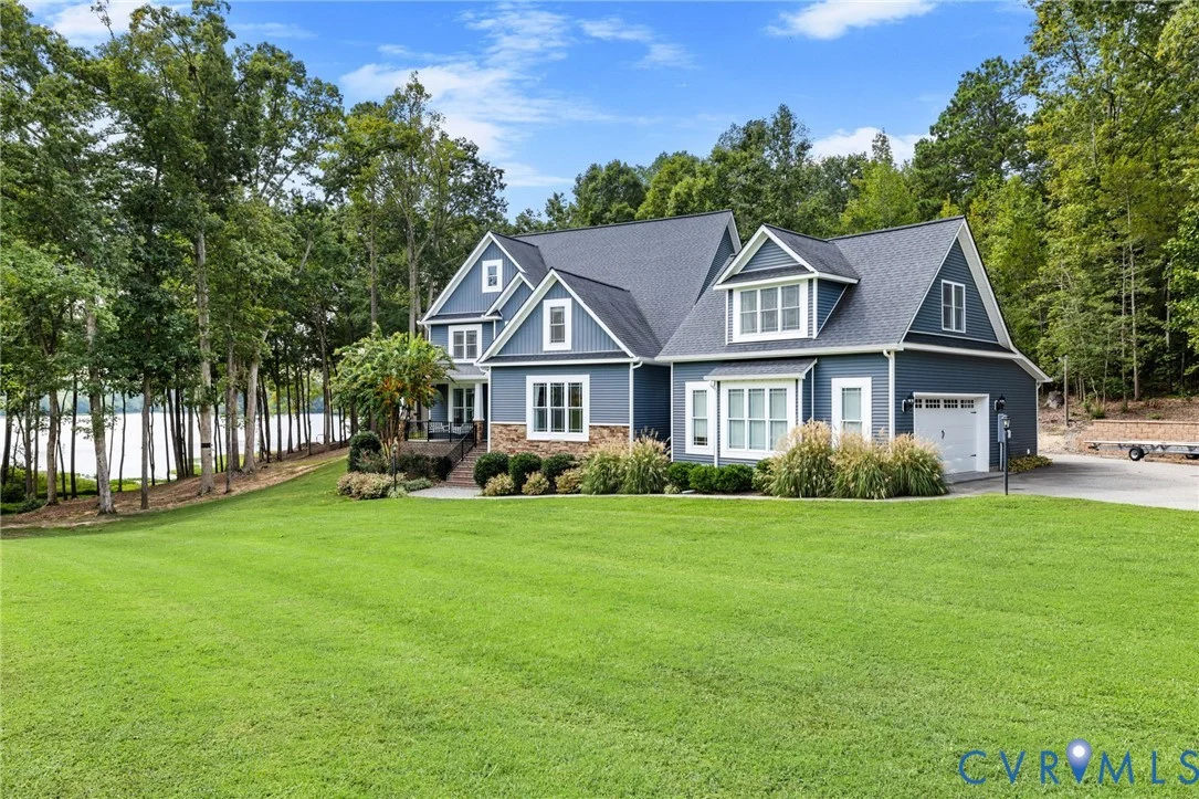 20018 Chesdin Harbor Drive