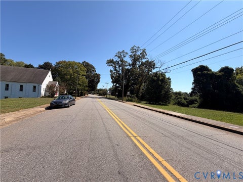 Tiny photo for 908 W Fayette Street, Martinsville, VA 24112 (MLS # 2626696)