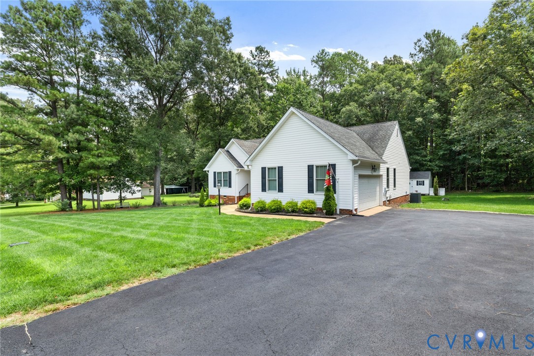 6701 Hagerty Lane