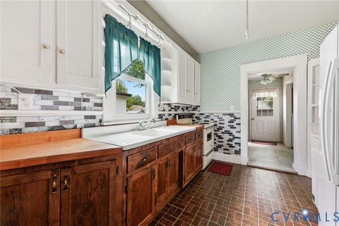 Tiny photo for 237 Lee Avenue, Colonial Heights, VA 23834 (MLS # 2620494)