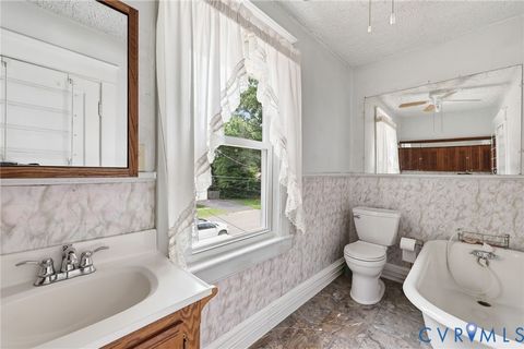 Tiny photo for 237 Lee Avenue, Colonial Heights, VA 23834 (MLS # 2620494)