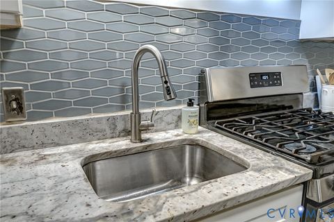 Tiny photo for 808 China Street, Richmond, VA 23220 (MLS # 2532050)