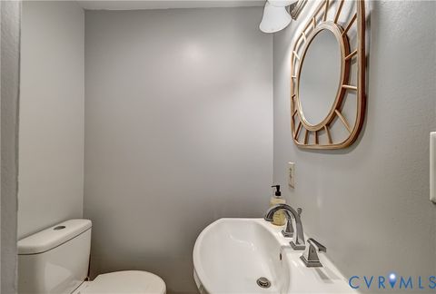 Tiny photo for 808 China Street, Richmond, VA 23220 (MLS # 2532050)