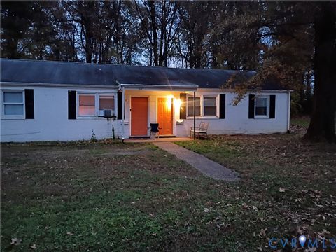 Photo of 1115 S 1st Ave, Hopewell, VA 23860 (MLS # 2532136)