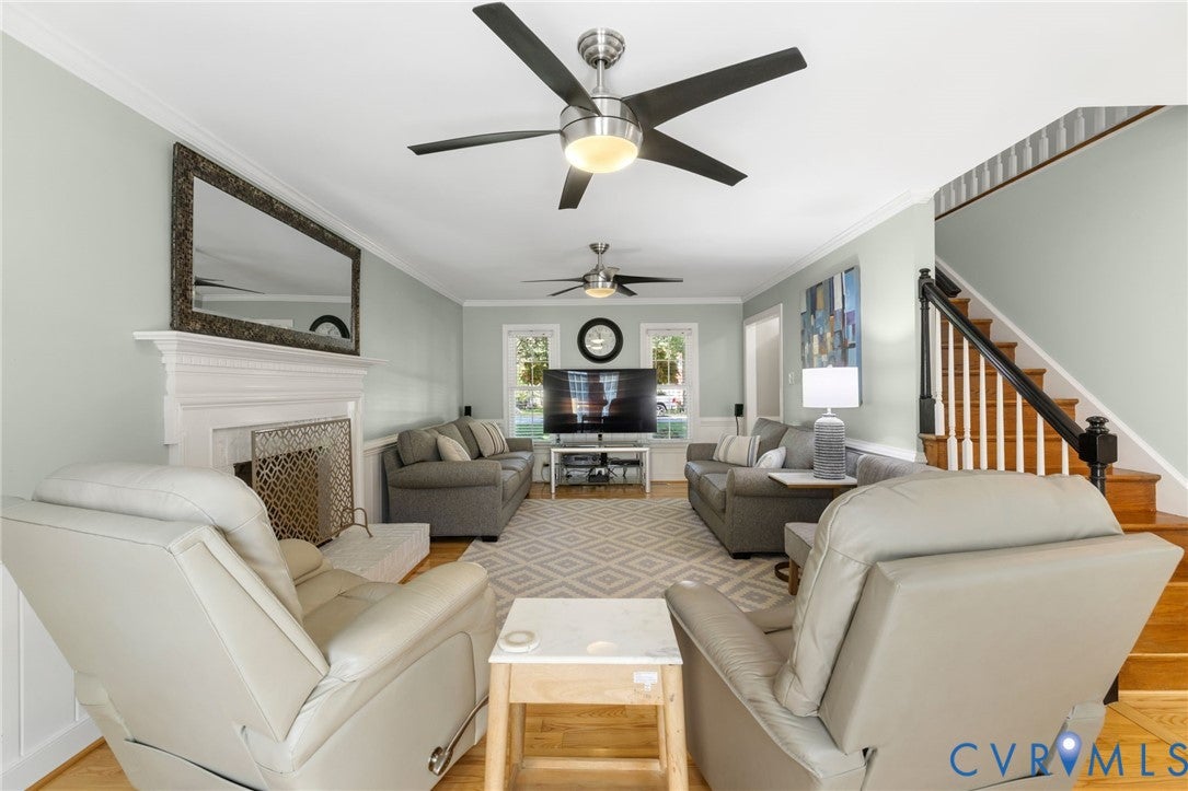9187 Hunters Chase Drive
