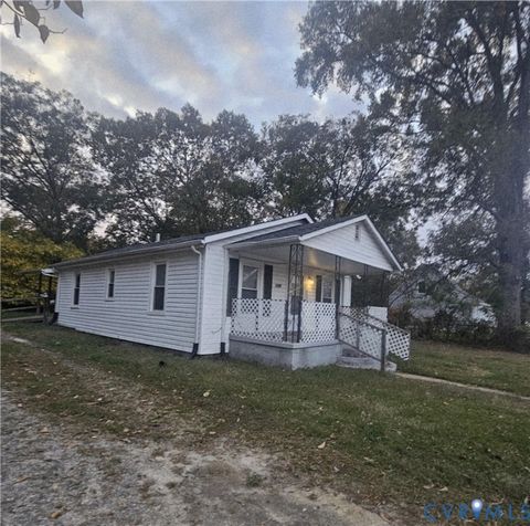 Tiny photo for 1308 Tabb Avenue, Hopewell, VA 23860 (MLS # 2529999)