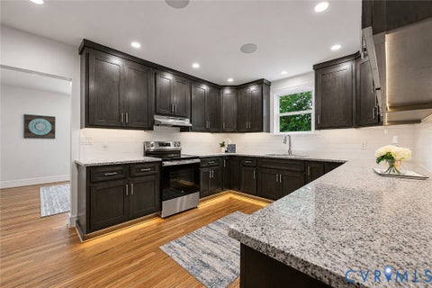 Tiny photo for 402 Stuart Avenue, Colonial Heights, VA 23834 (MLS # 2623540)