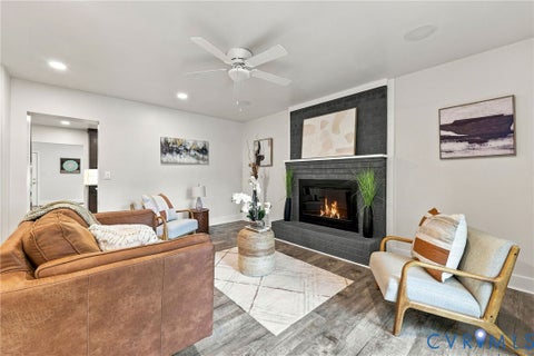 Tiny photo for 402 Stuart Avenue, Colonial Heights, VA 23834 (MLS # 2623540)