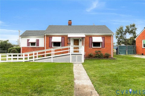 Photo of 2503 Carlisle Avenue, Henrico, VA 23231 (MLS # 2625720)