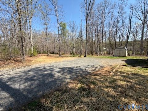 Tiny photo for 319 Ivy Road, Howardsville, VA 24562 (MLS # 2608329)