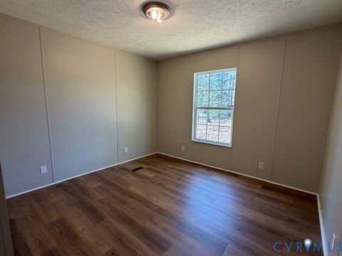 Tiny photo for 319 Ivy Road, Howardsville, VA 24562 (MLS # 2608329)