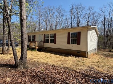 Tiny photo for 319 Ivy Road, Howardsville, VA 24562 (MLS # 2608329)