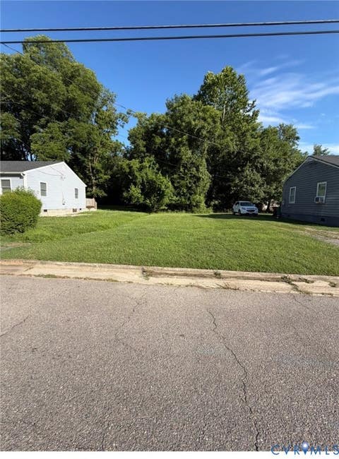 Photo of 818 Cameron Street, Petersburg, VA 23803 (MLS # 2617885)