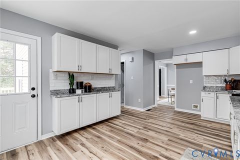 Tiny photo for 7112 Harbourside Court, Midlothian, VA 23112 (MLS # 2602773)