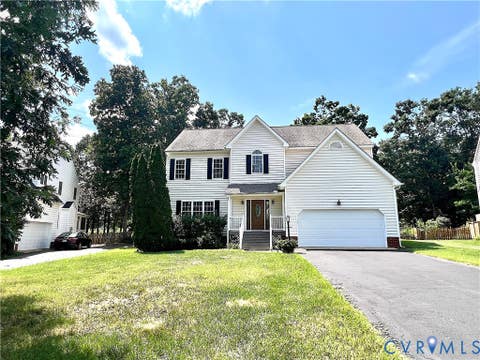 Photo of 1325 Hawkins Wood Circle, Midlothian, VA 23114 (MLS # 2622784)