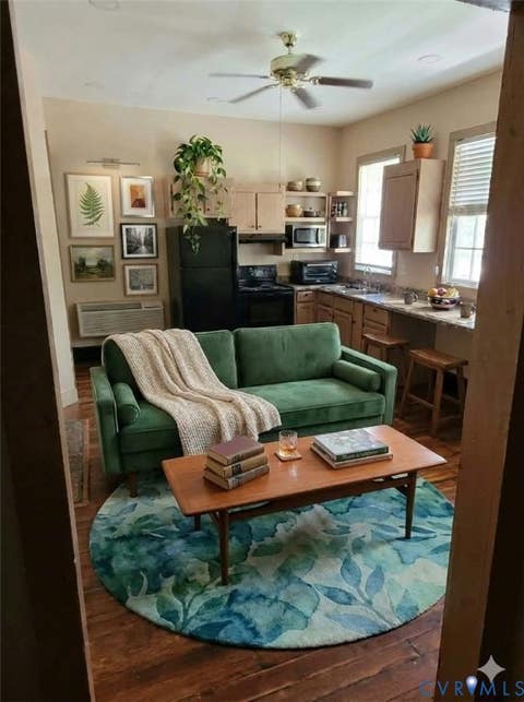 Tiny photo for 519-521 Grove Avenue #519 B, Petersburg, VA 23803 (MLS # 2620906)