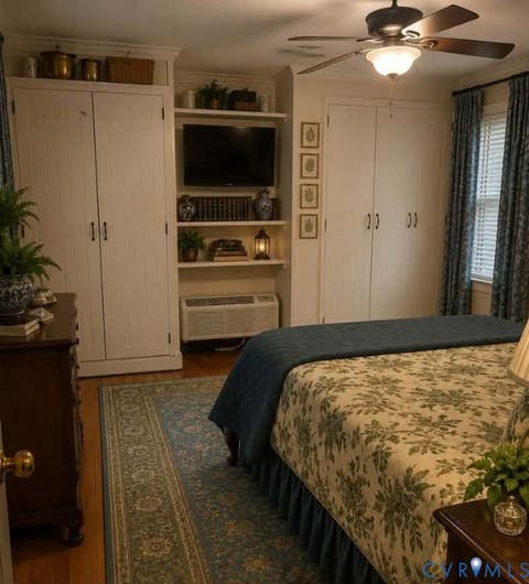 Tiny photo for 519-521 Grove Avenue #519 B, Petersburg, VA 23803 (MLS # 2620906)