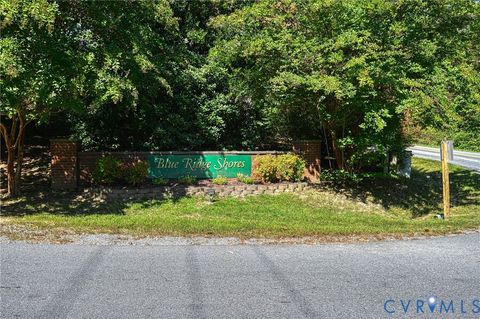 Tiny photo for 309 Ellis Drive, Louisa, VA 23093 (MLS # 2620361)