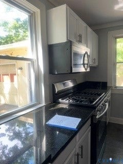 Tiny photo for 662 Wise Avenue, Petersburg, VA 23803 (MLS # 2624051)