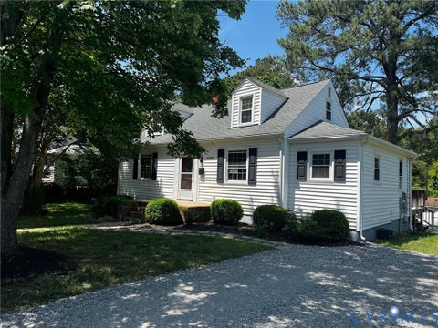 Photo of 4908 Regent Road, Richmond, VA 23230 (MLS # 2625842)