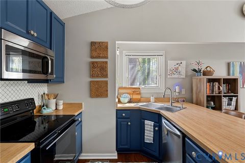 Tiny photo for 14207 Broad Oaks Court, Midlothian, VA 23112 (MLS # 2607102)