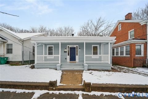 Photo of 1127 W Washington Street, Petersburg, VA 23803 (MLS # 2532772)