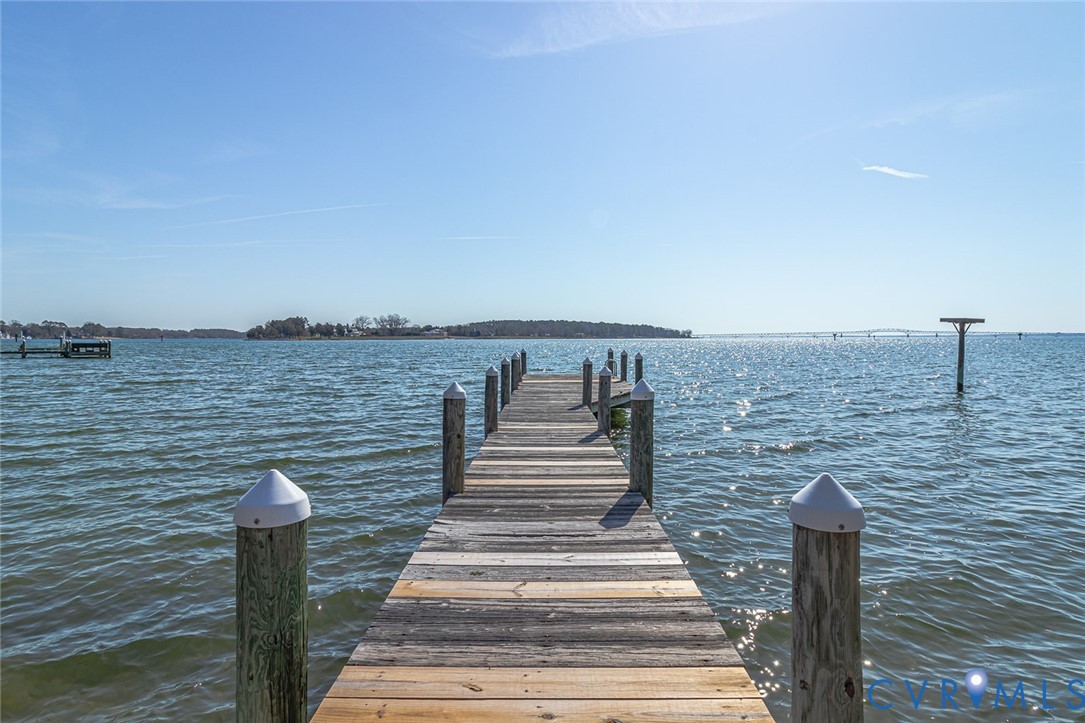 289 King Carter Lane