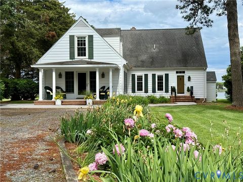 Tiny photo for 289 King Carter Lane Ln, Weems, VA 22576 (MLS # 2604859)