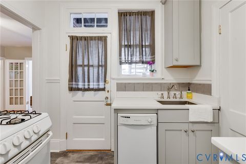 Tiny photo for 2810 Kensington Avenue #9, Richmond, VA 23221 (MLS # 2526540)