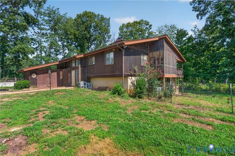 Tiny photo for 7192 S James River Highway, Buckingham, VA 23921 (MLS # 2622878)