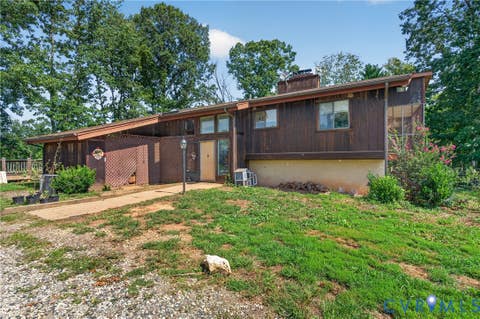 Tiny photo for 7192 S James River Highway, Buckingham, VA 23921 (MLS # 2622878)