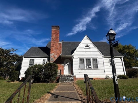 Photo of 412 Third Avenue, Farmville, VA 23901 (MLS # 2626636)