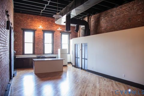 Tiny photo for 1814 E Franklin Street, Richmond, VA 23223 (MLS # 2532624)