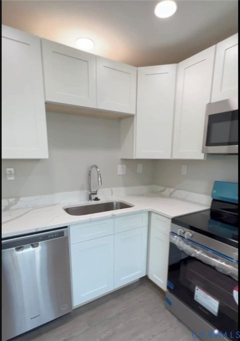 Tiny photo for 725 Wilson St ST, Petersburg, VA 23803 (MLS # 2612791)