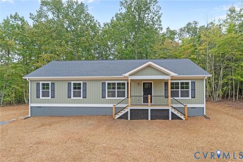 Photo of 46 Union Church Road, Palmyra, VA 22963 (MLS # 2527651)