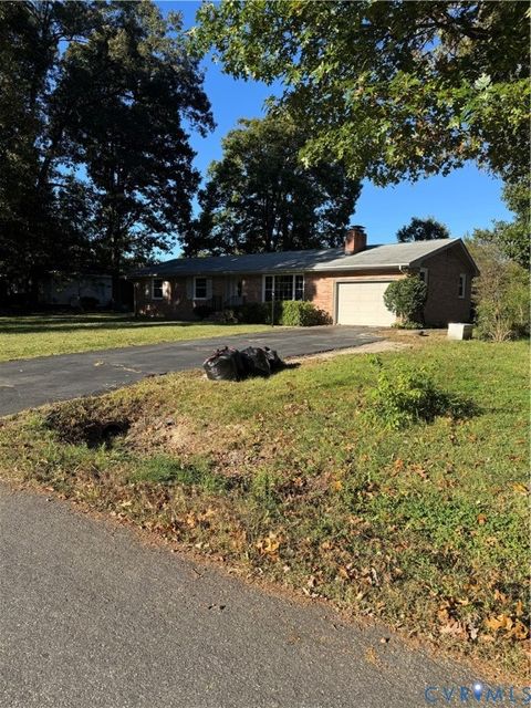 Photo of 5340 West Rock Hills, North Chesterfield, VA 22334 (MLS # 2529714) Photo of 5340 West Rock Hills, North Chesterfield, VA 22334 (MLS # 2529714)