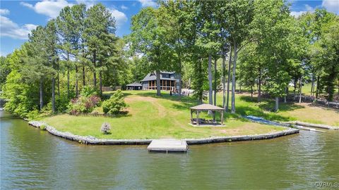 6211 Stubbs Bridge Road Spotsylvania VA 22551