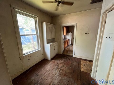 Tiny photo for 223 S 11th Avenue, Hopewell, VA 23860 (MLS # 2610396)