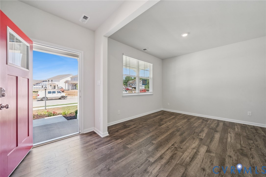 345 Glenmore Lane