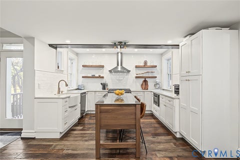 Tiny photo for 3215 Seminary Avenue, Richmond, VA 23227 (MLS # 2628437)