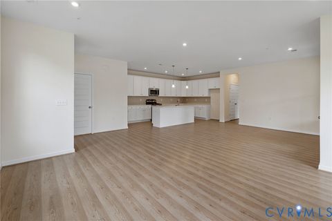 5313 Twisting Vine Lane 105 Glen Allen VA 23059