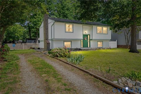 Photo of 2120 Unicorn Lane, Ladysmith, VA 23235 (MLS # 2612655)