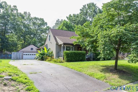 Tiny photo for 9323 Edington Drive, North Chesterfield, VA 23237 (MLS # 2618921)