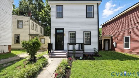 Tiny photo for 622 Grove Avenue, Petersburg, VA 23803 (MLS # 2610766)