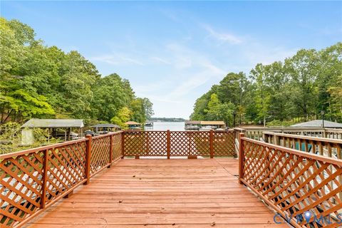 Tiny photo for 20 Breezewood Road, Boydton, VA 23917 (MLS # 2527184)
