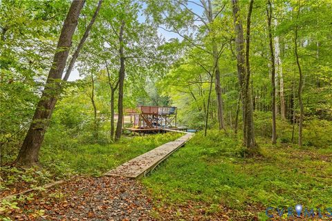 Tiny photo for 20 Breezewood Road, Boydton, VA 23917 (MLS # 2527184)